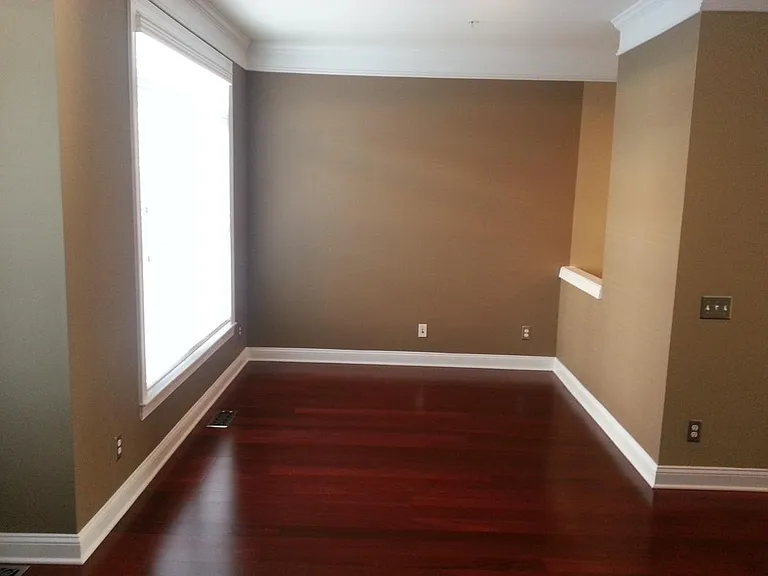 2nd Floor Family Room Empty