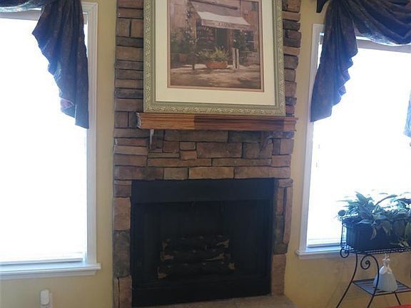 3rd image of 209 Harlan Dr