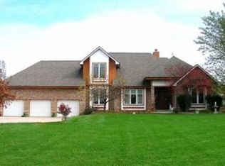 643 N 50 W, Valparaiso, IN 46385