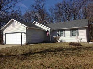 51973 Winter Glen Dr, Granger, IN 46530