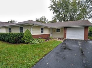 111 W Streamwood Blvd, Streamwood, IL 60107