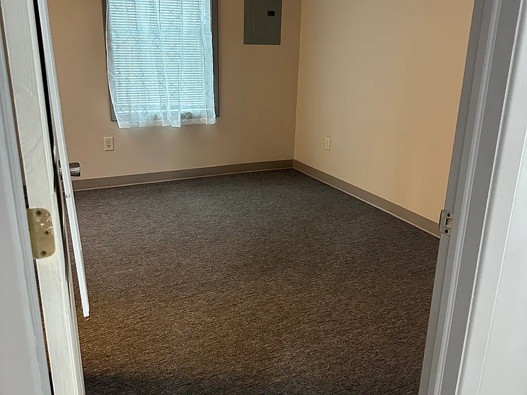 235 Hamor St #3 — Photo 7