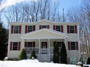 206 Buck Ridge Dr, Drums, PA 18222