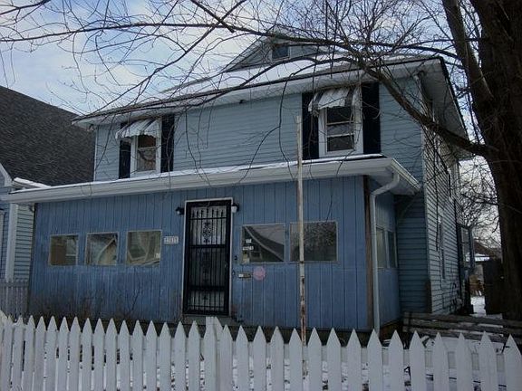 2nd image of 307 N Holmes Ave