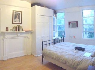 197 Green St APT 3R, Brooklyn, NY 11222