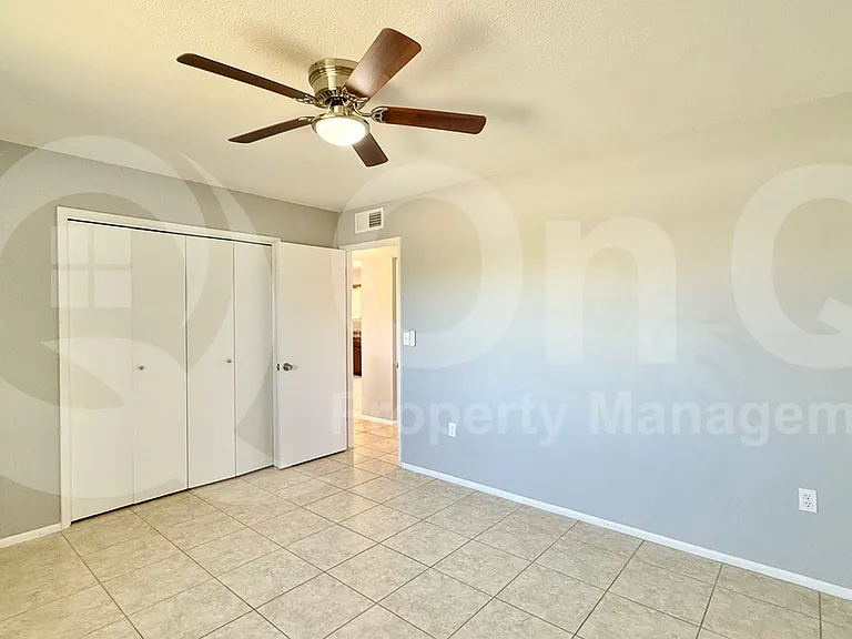 11038 W Cheryl Dr — Photo 15