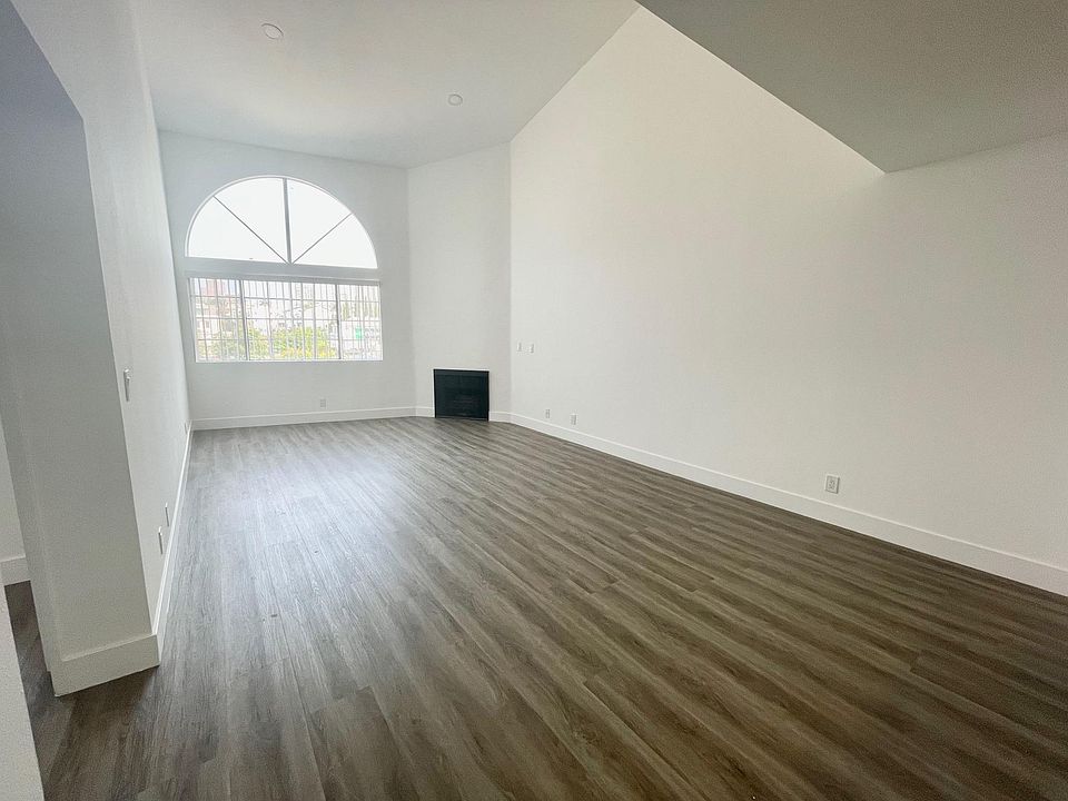 1st image of 1811 Malcolm Ave #9