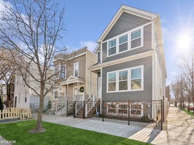 3579 W Dickens Ave, Chicago, IL, 60647