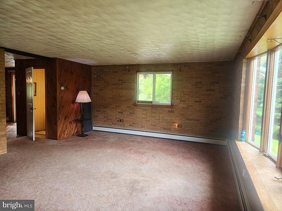2nd image of 17059 Smith Valley Rd