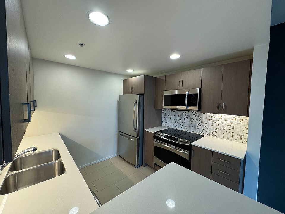 1st image of 3100 6th Ave Unit 306