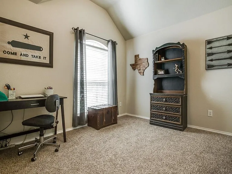 1701 Heron Dr — Photo 16