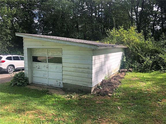 5th image of 10147 Perry Hwy