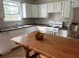 402 Morris St, Philadelphia, PA 19148