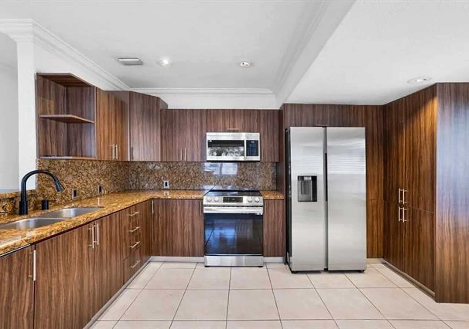 242 W 19th St # 242, Hialeah, FL 33010 — Photo 1