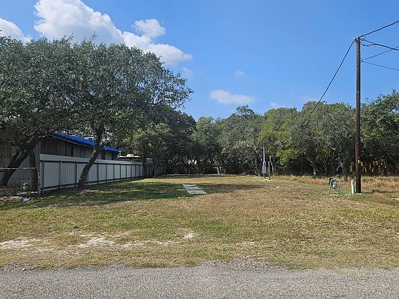 5th image of 829 S Fuqua St LOT 7