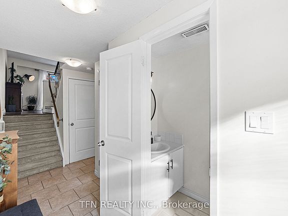 5th image of 30 Heslop Rd #21