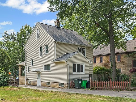 4th image of 21241 Miller Ave