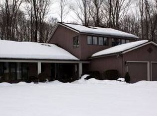 8053 Merrimac Dr, Manlius, NY 13104