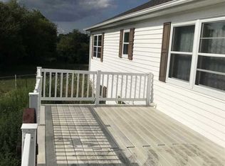 7037 Caves Rd, Maquoketa, IA 52060