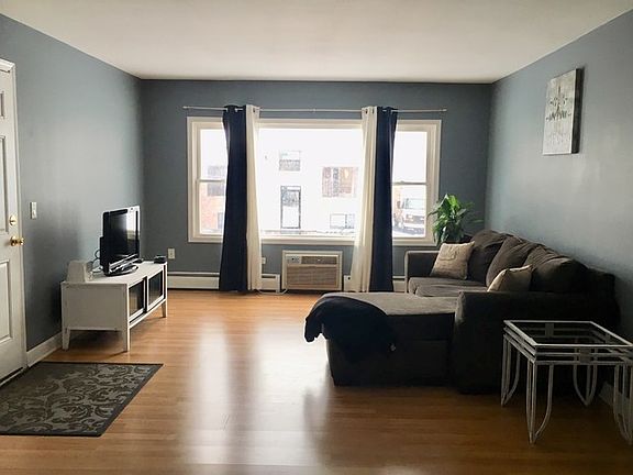 2nd image of 4115 S Harlem Ave APT 1E