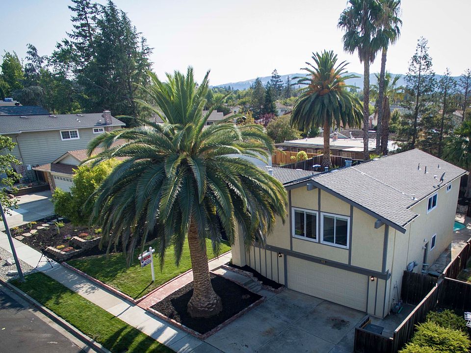 1st image of 3261 Touriga Dr