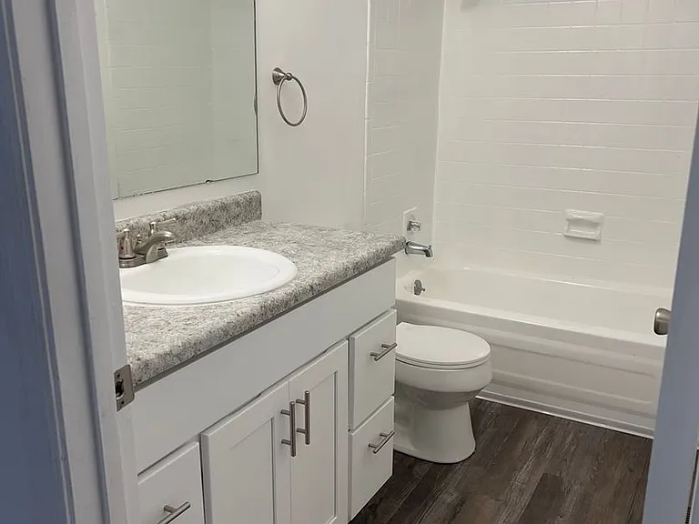 Villages on Madison Apartments — Photo 109