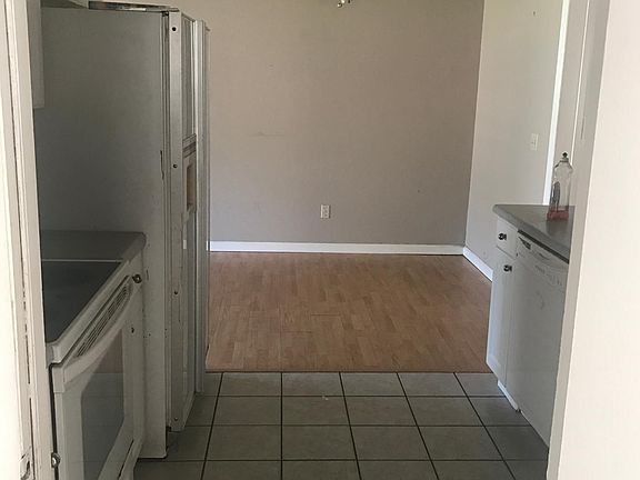 2nd image of 255 Abbott Ave