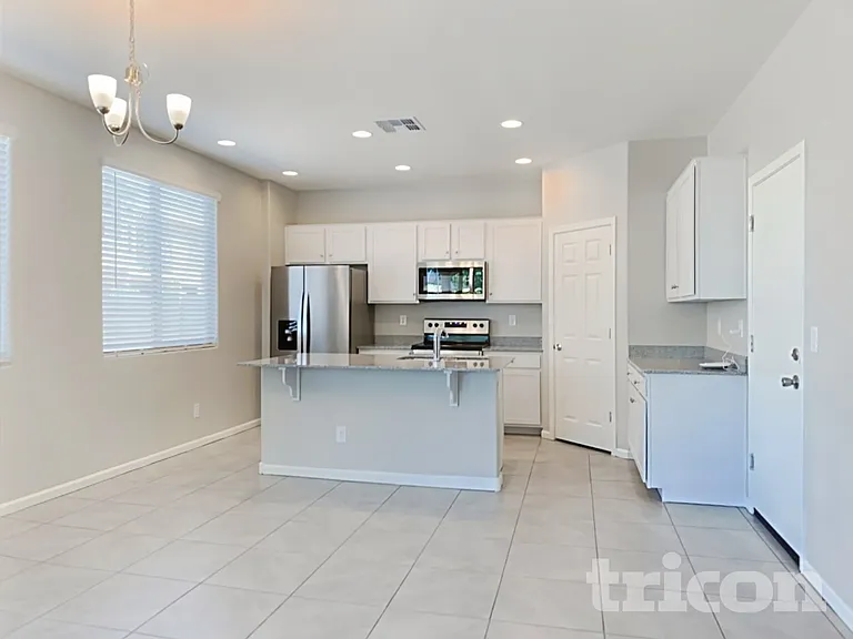 8616 E Posada Ave — Photo 5