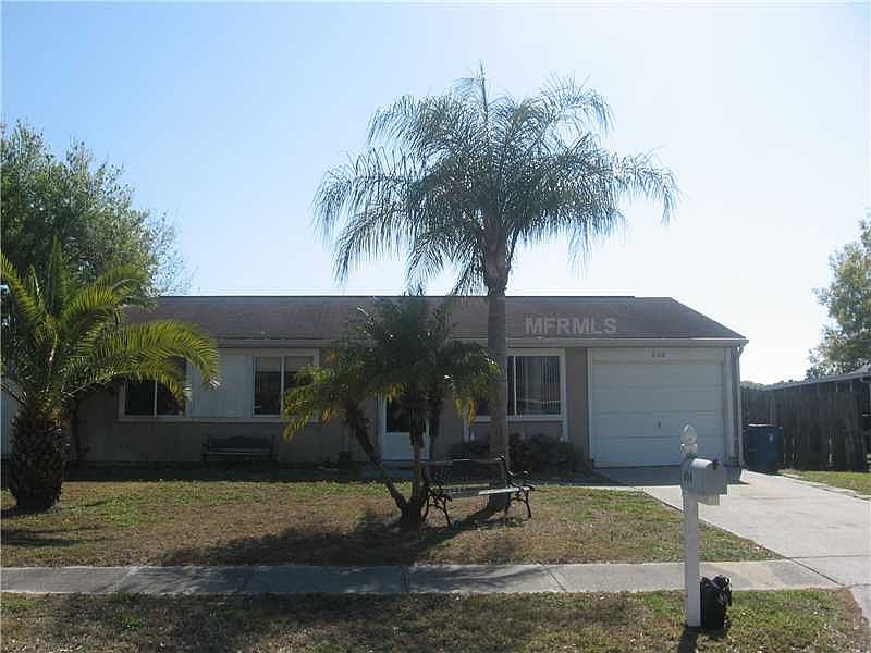2nd image of 606 Bay Lake Trl