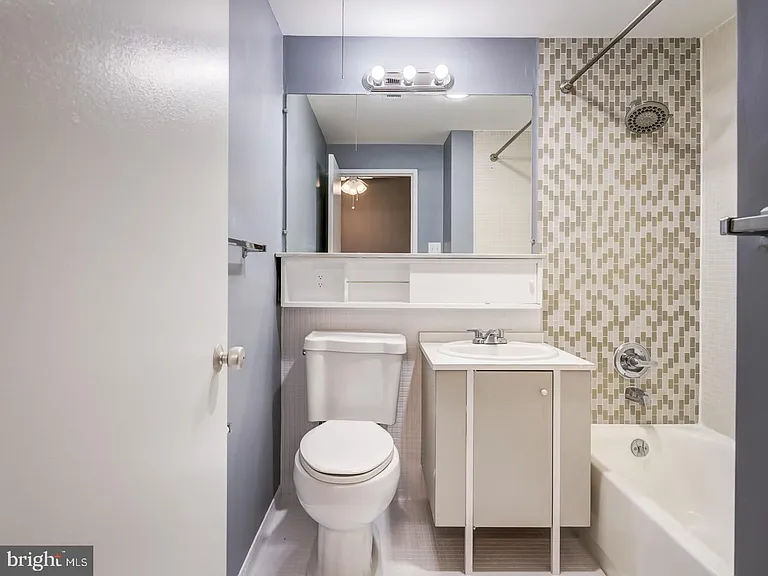 1265 Delaware Ave SW #52 — Photo 38