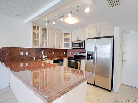 2nd image of 401 Ocean Dr APT 825