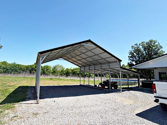 4th image of 6945 Unity School Rd