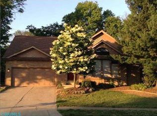 5664 Lynx Dr, Westerville, OH 43081