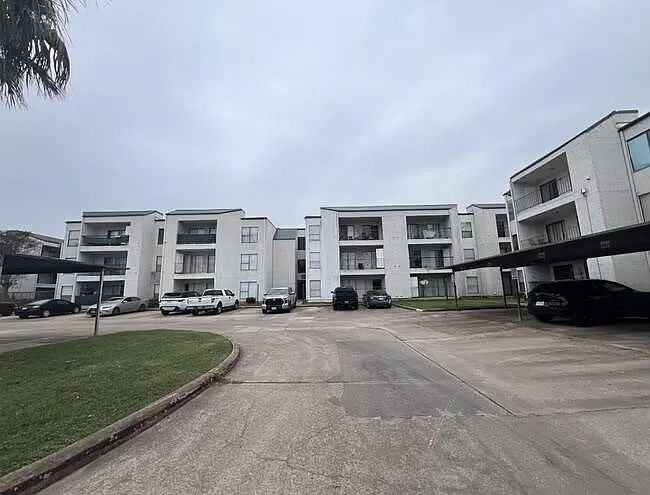 2830 S Bartell Dr #27 — Photo 10