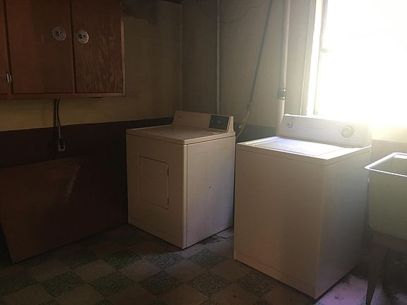 Washer and dryer in basement