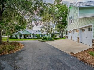 816 N Valrico Rd, Valrico, FL 33594