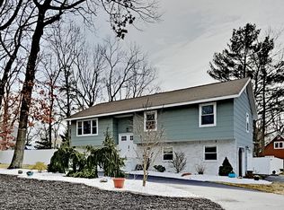 1071 Wake Forest Dr, Toms River, NJ