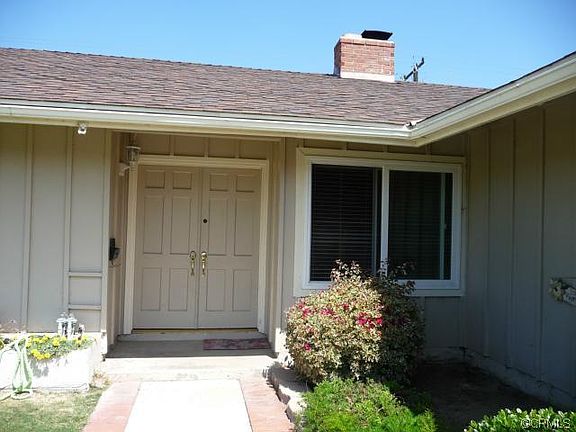 2nd image of 2867 E Standish Ave