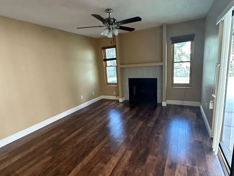 1048 Shaffer Trl — Photo 6