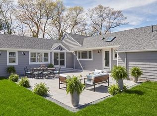 28 Hartford St, Dover, MA 02030