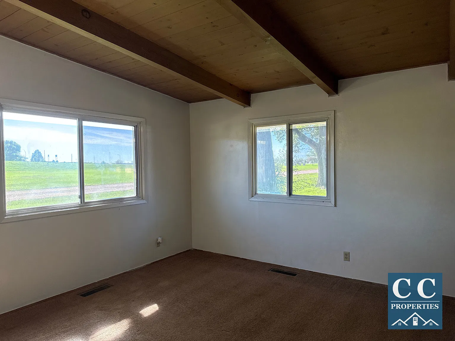 3 bed, $920 — Photo 4
