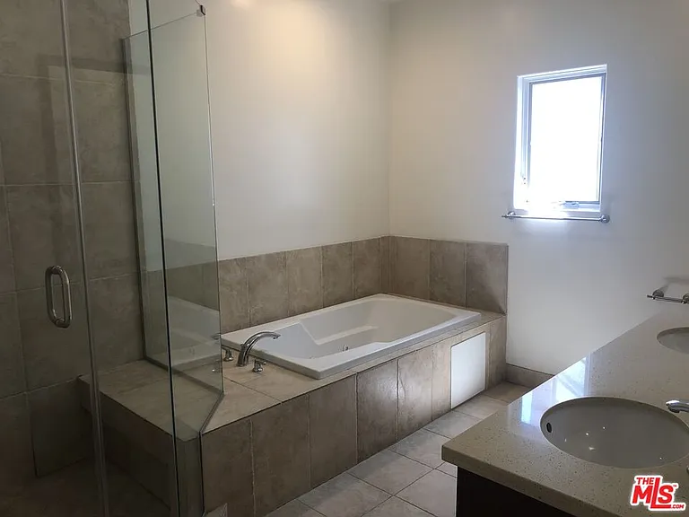 10765 Wilkins Ave #3 — Photo 8