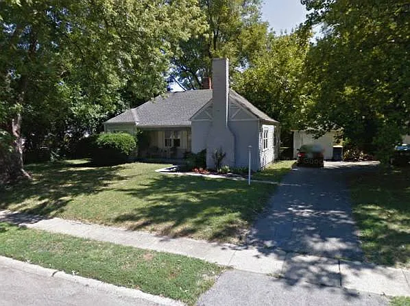 6185 Evanston Ave photo 1