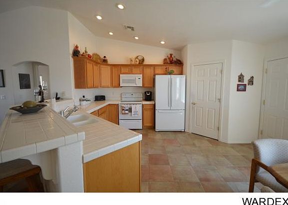 2nd image of 3459 Sunlamp Dr