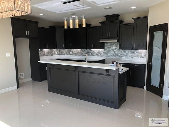 2nd image of 9685 Palm Blvd