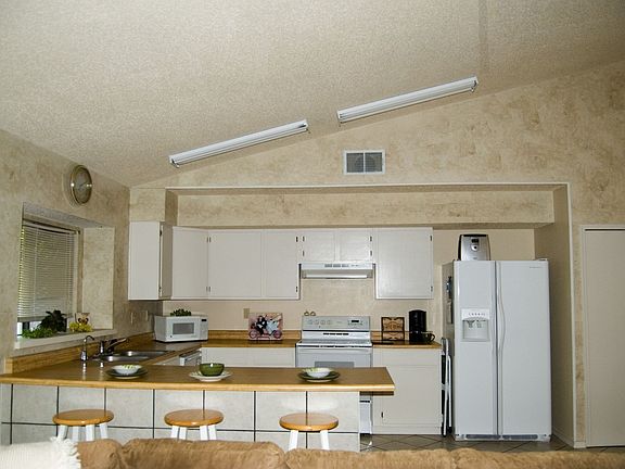 Large Open Kitchen