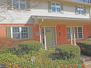 5525 Yorkshire St, Springfield, VA 22151