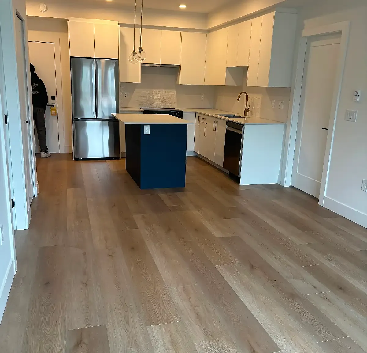 2 bed, 900 sqft, $2,550 — Photo 2