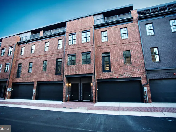 528 Mia St, Fredericksburg, VA 22401