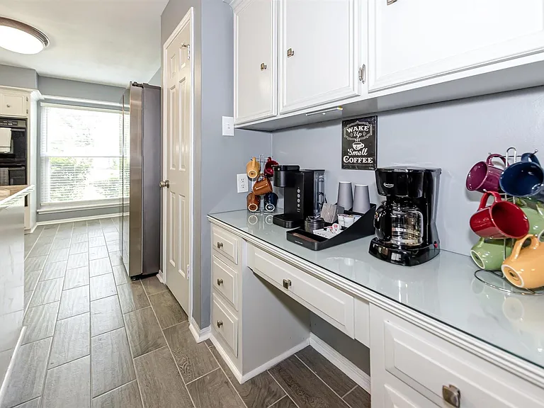 1807 Saddlecreek Dr — Photo 12